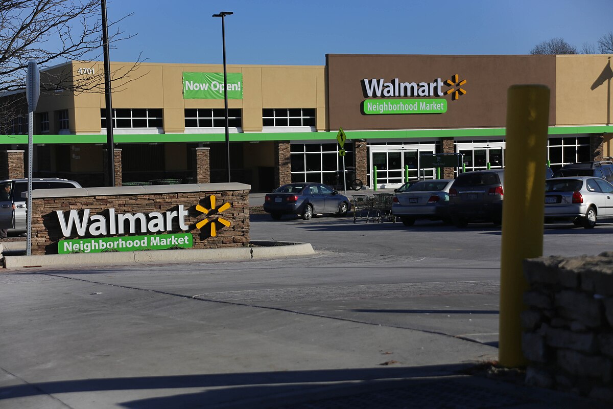 Why are there so few Walmarts in big cities?